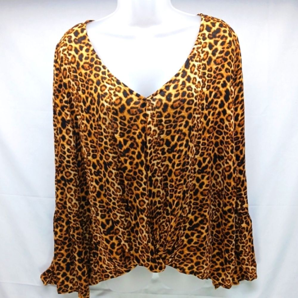 NWT Oddi Cheetah Print V- Neck Bell Sleeved 100% Rayon Boho Contemporary Blouse